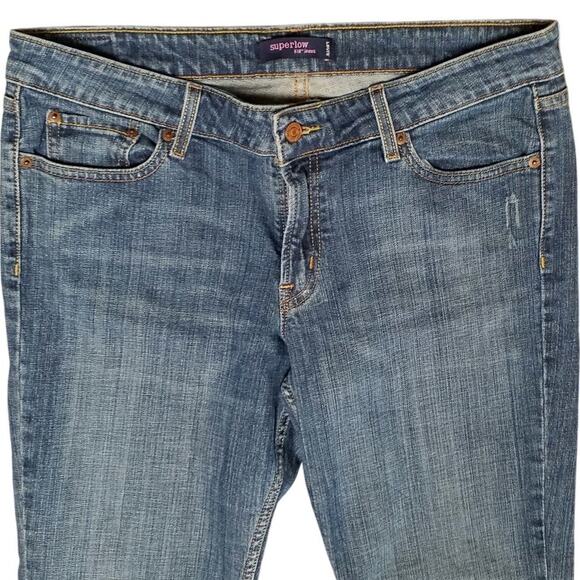 Levi’s 518 Superlow Rise Bootcut Jeans Light Wash Sz 13 - Picture 2 of 8